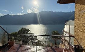 Lago Maggiore- Casa Roccia-Ferienwohnung In Pino Sulla Sponda
